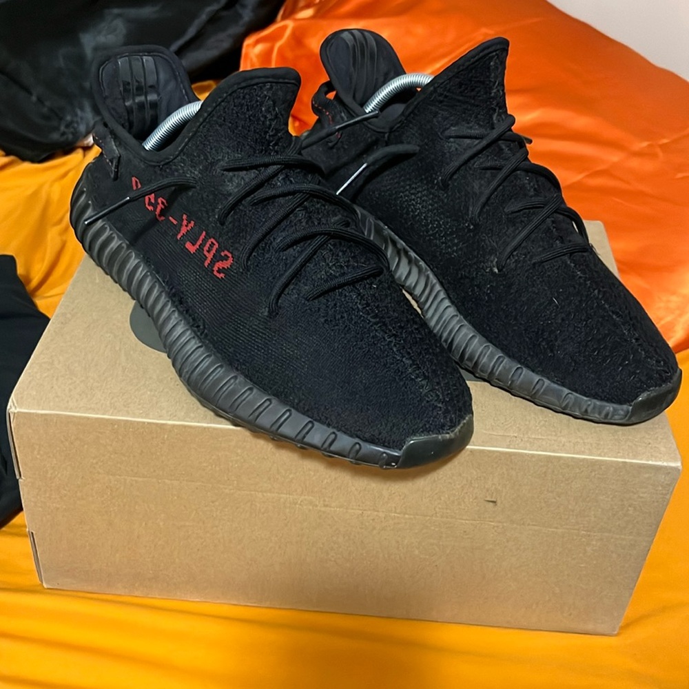 YZY BOOST 350V2 WORN OUT GREAT DEAL W BOX NEED GONE ASAP PLZZZ